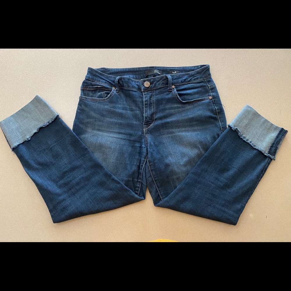 1822 Denim Taylor Roll Cuff Crop Jeans